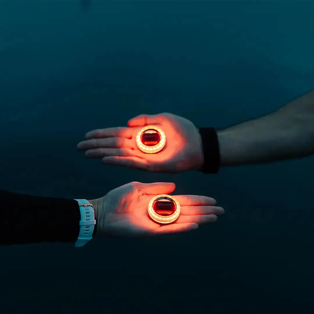 BlinkO: the Ultimate Wearable Outdoor Safety Light SCOUTLITE USA INC